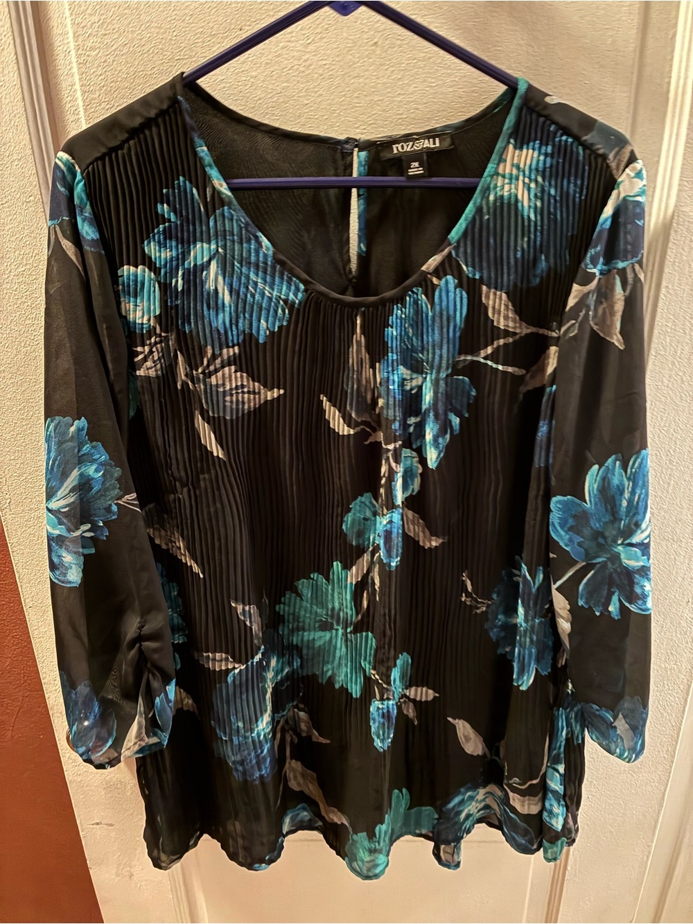 Roz & Ali Black Tunic with Blue Floral Print